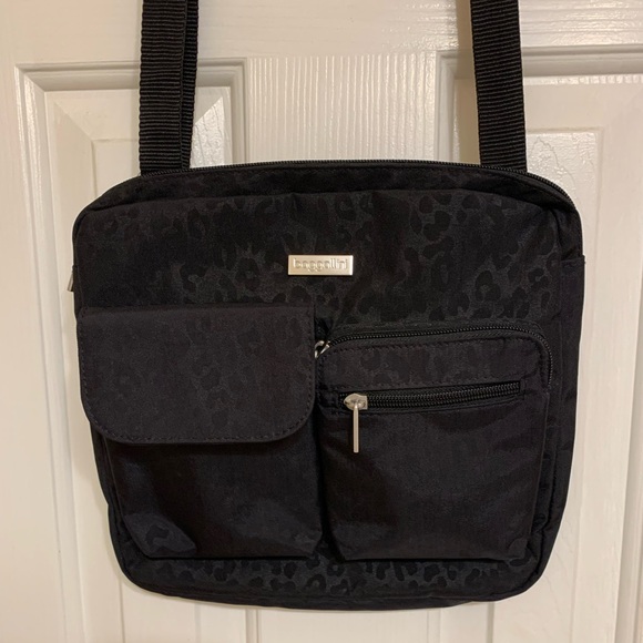 Baggallini Nylon Modern Crossbody 2 Front Pockets in Front Adjustment Strap NWOT - Picture 11 of 11